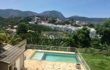 Excelente casa com maravilhosa vista panorâmica!