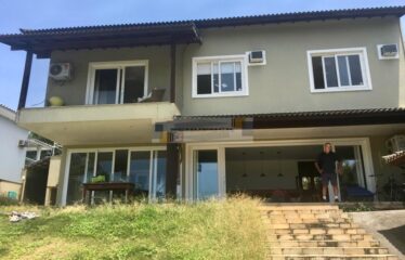 Excelente casa com maravilhosa vista panorâmica!